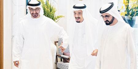 رئيس الدولة ونائباه وسلطان والحكام يهنئون خادم الحرمين الشريفين وولي عهده