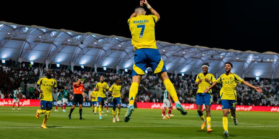 في «الكلاسيكو».. هل يكرّس الهلال العقدة أم يوقفه الاتحاد؟