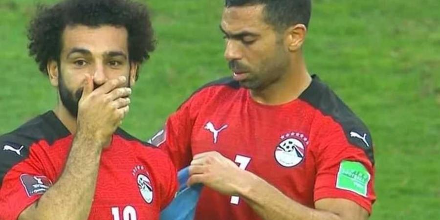 قائد منتخب مصر يعلن اعتزاله كرة القدم