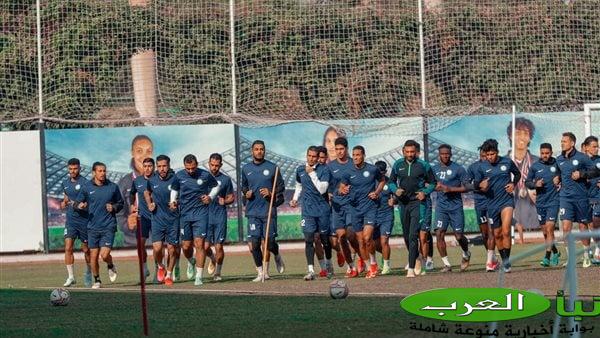 رئيس نادى البنك الأهلي يجتمع بالجهاز الفني واللاعبين قبل مواجهة الزمالك بالدوري