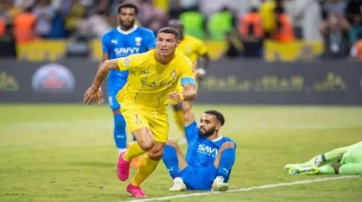 “قمة المتعة”..معلق مباراة النصر ضد الهلال في كلاسيكو دوري روشن السعودي